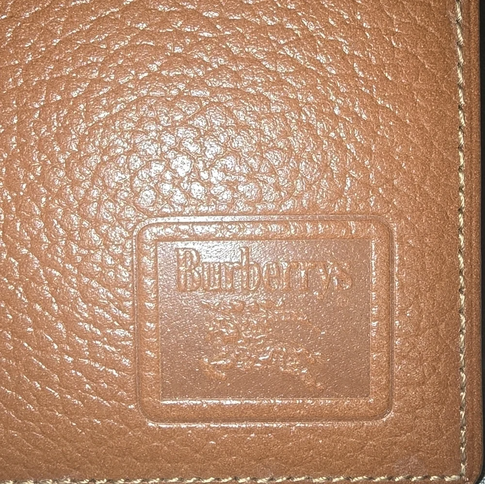 LIKE NEW - Burberry Tan Leather Wallet